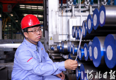 九问河北钢铁如何焕新①丨老钢铁基地怎样长出“近零碳工厂”